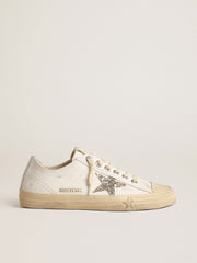 Golden Goose V-Star in white leather with a platinum glitter star