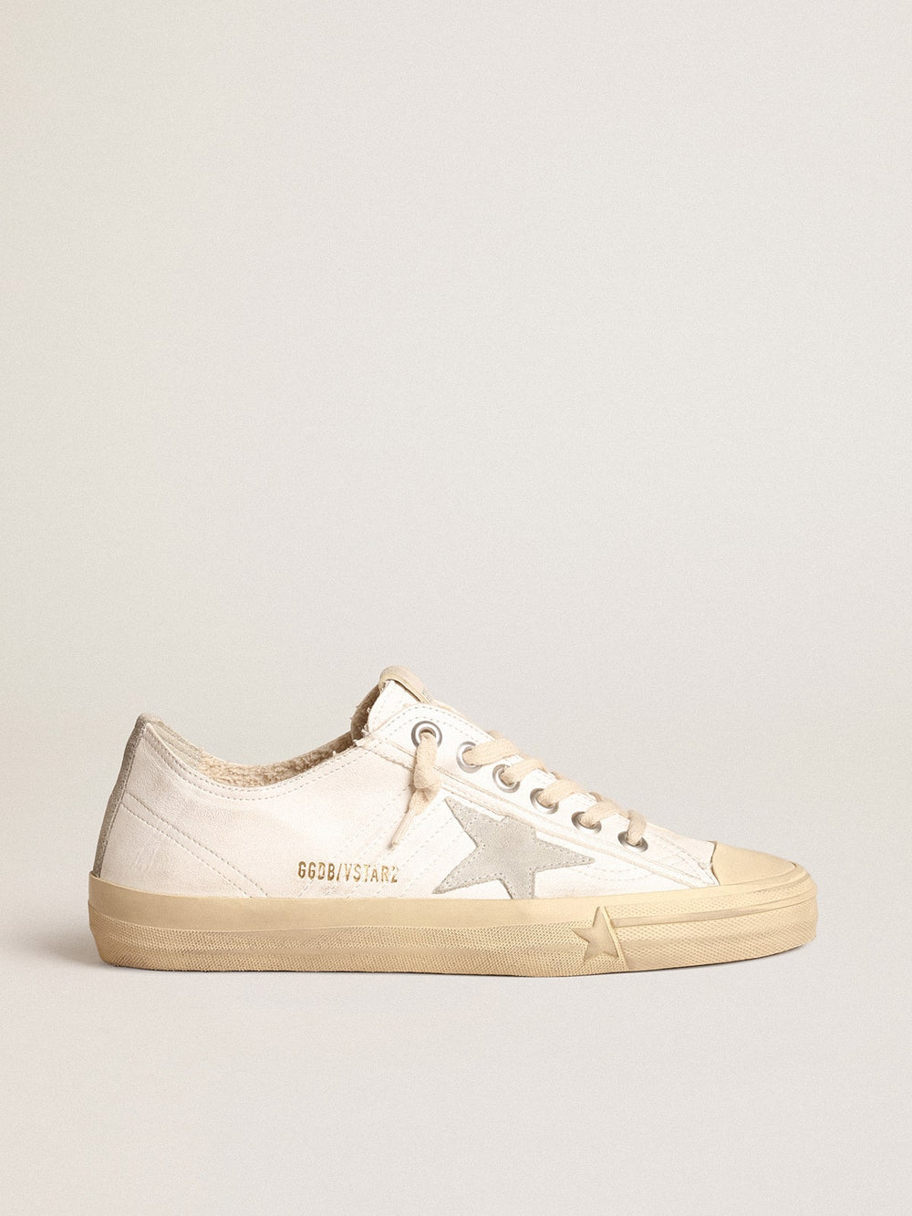 Golden Goose V-Star in nappa leather with ice-gray suede star and heel tab