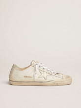 Golden Goose Men's V-Star in white leather with white star and light blue stripe on the foxing
