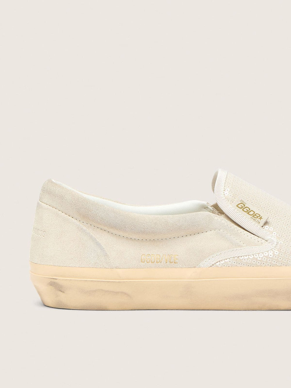 Golden Goose Men’s VCE Penstar in beige suede and pearl-colored sequins