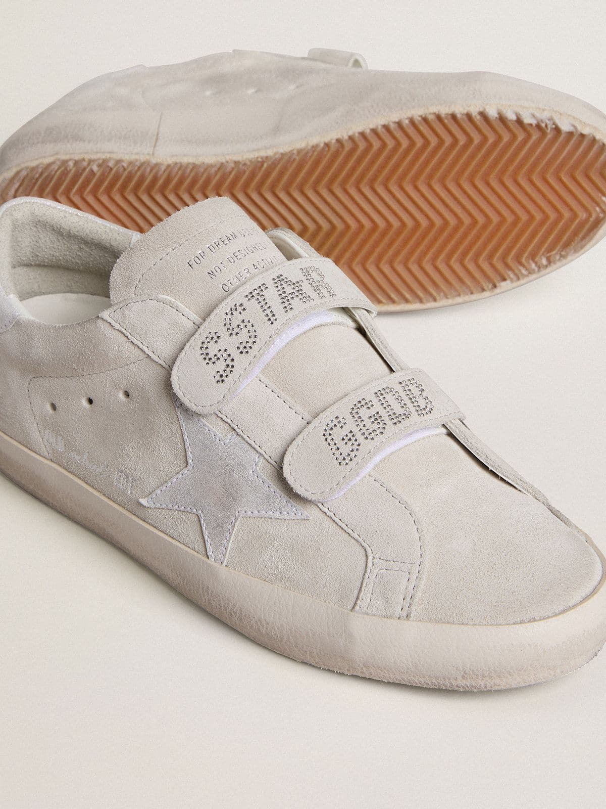 Golden Goose Women's Old School in light gray suede with a leather star with micro-glitter
