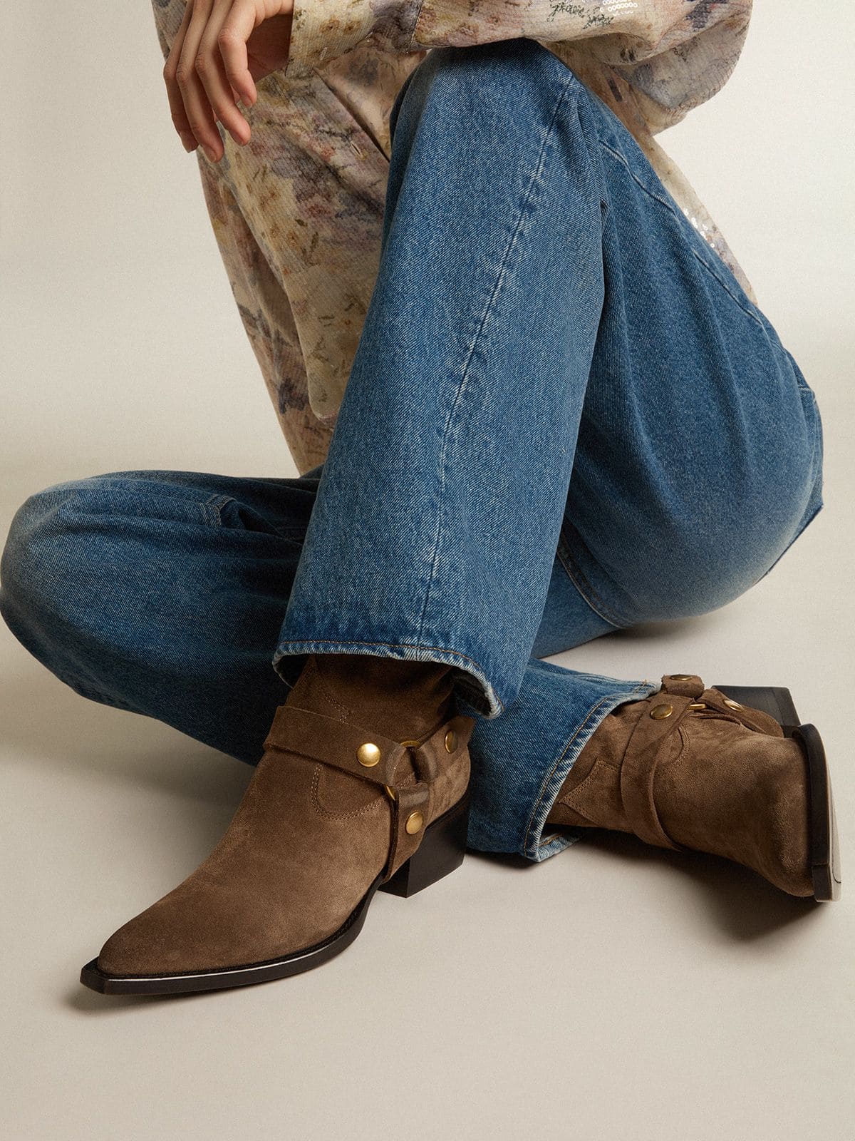 Golden Goose Low Debbie boots in dove-gray suede with removable buckle