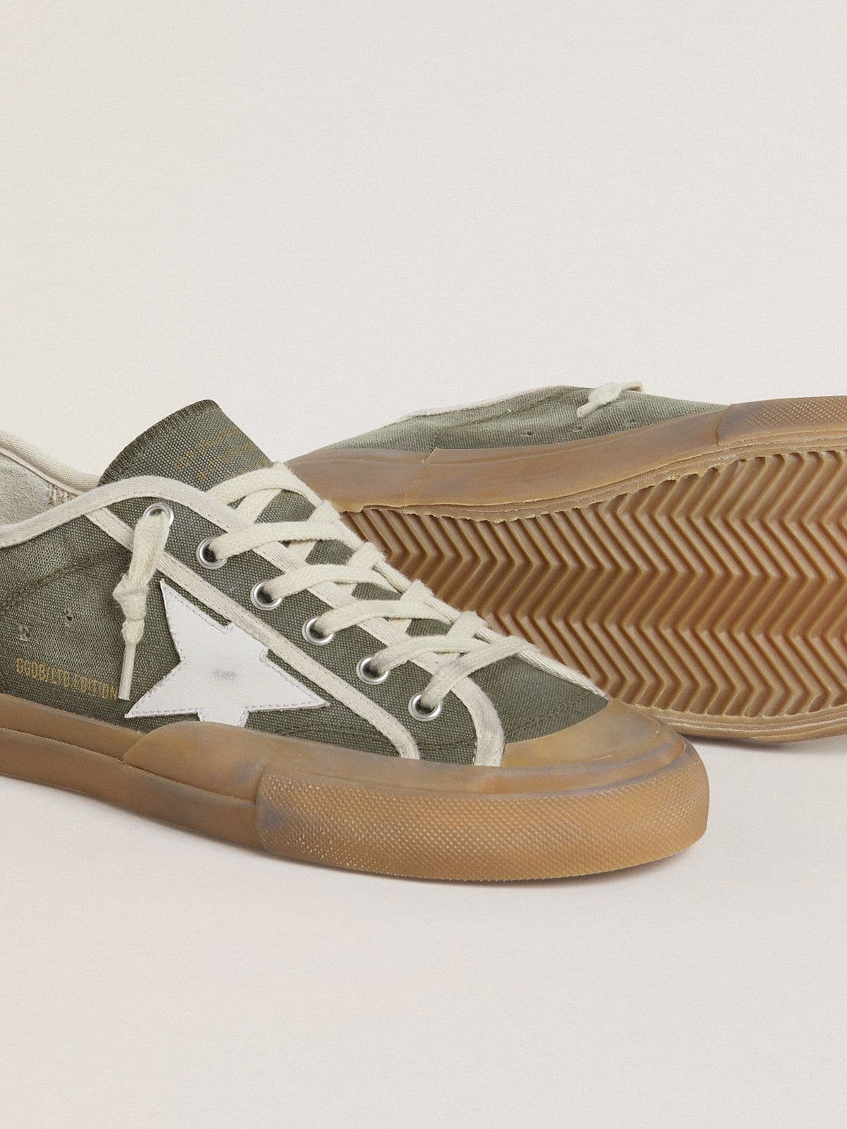 Golden Goose Women’s Super-Star LTD in green canvas with white leather star
