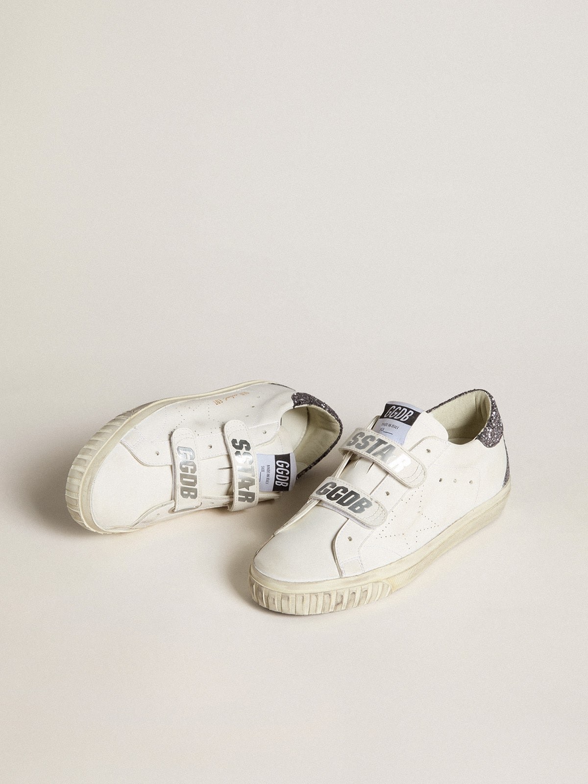 Golden Goose Bio-based Old School with perforated star and glitter heel tab
