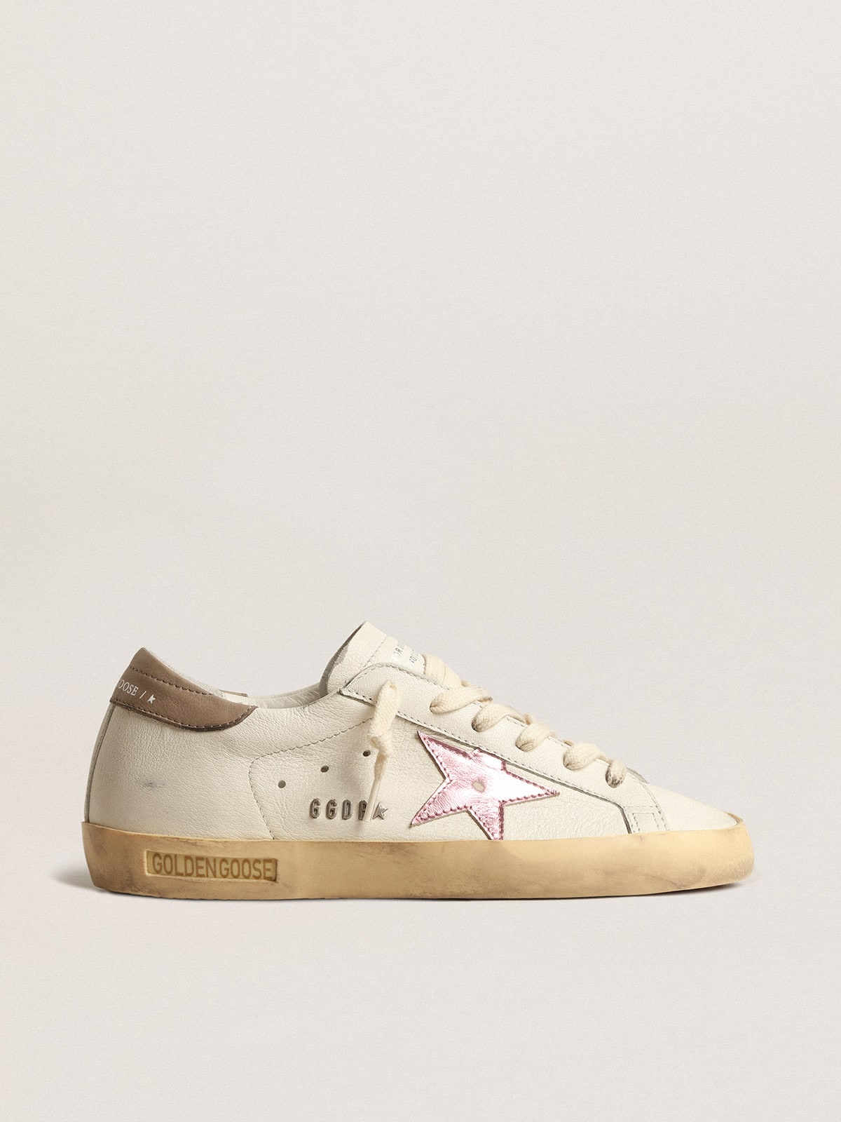 Golden Goose Women's Super-Star in white nappa with pink metallic leather star