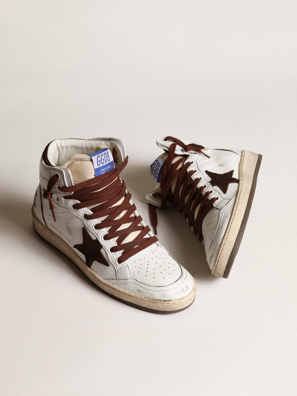 Golden Goose Women’s Sky-Star in white nappa leather with chocolate suede star