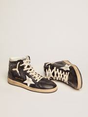 Golden Goose Women's Sky-Star in black nappa with white star