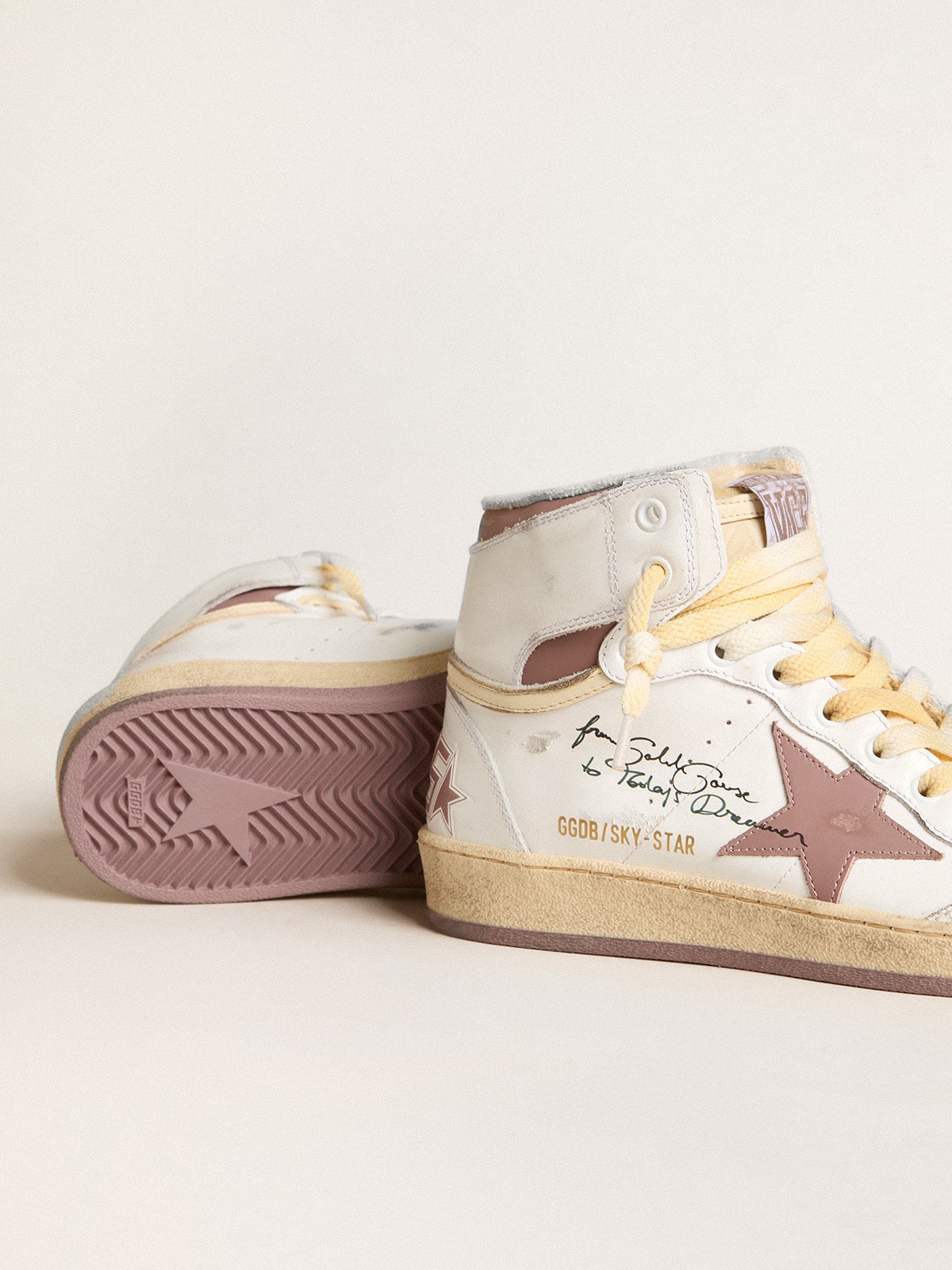 Golden Goose Sky-Star in white leather with pink leather star