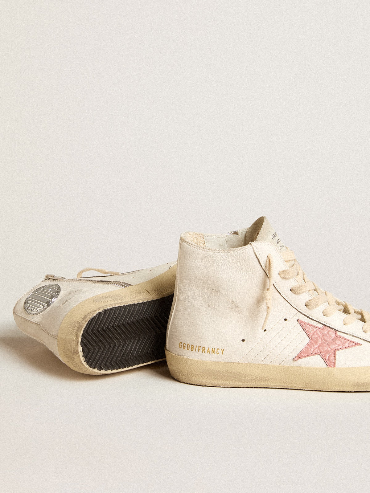 Golden Goose Francy in cream nappa with pink crocodile-print leather star
