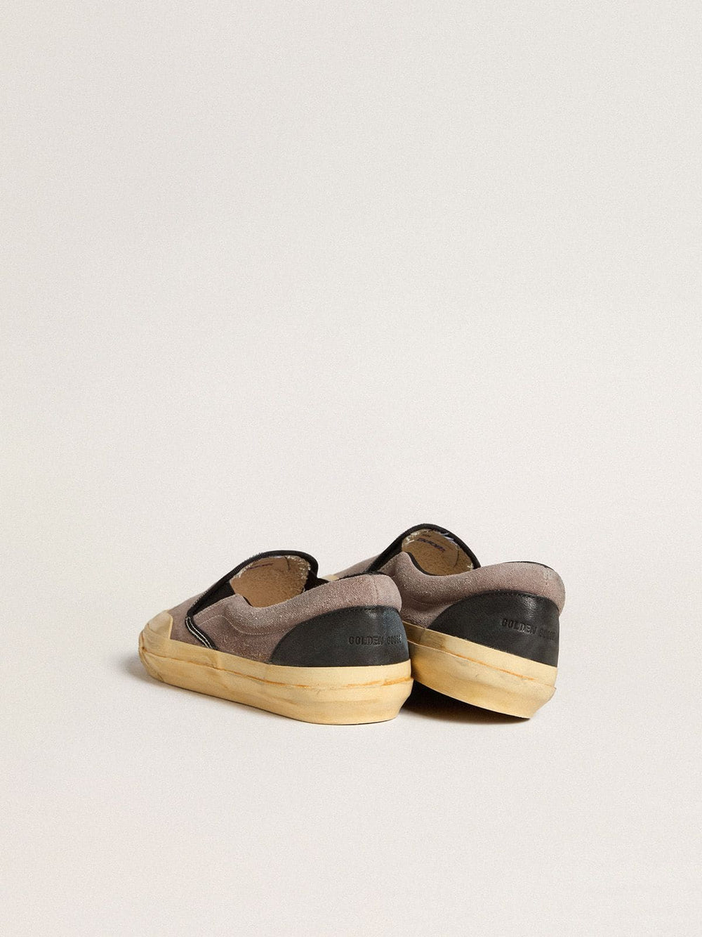 Golden Goose Women's VCE Penstar in dove-gray suede with black leather heel tab