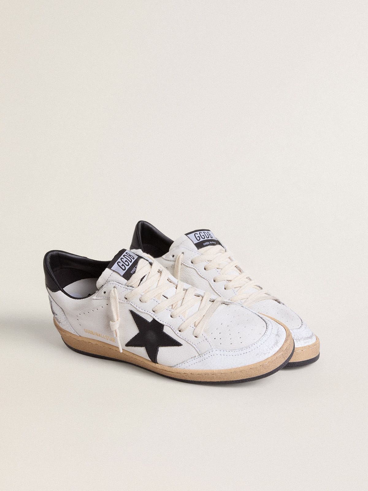 Golden Goose Women's Ball Star in nappa with black star and black heel tab