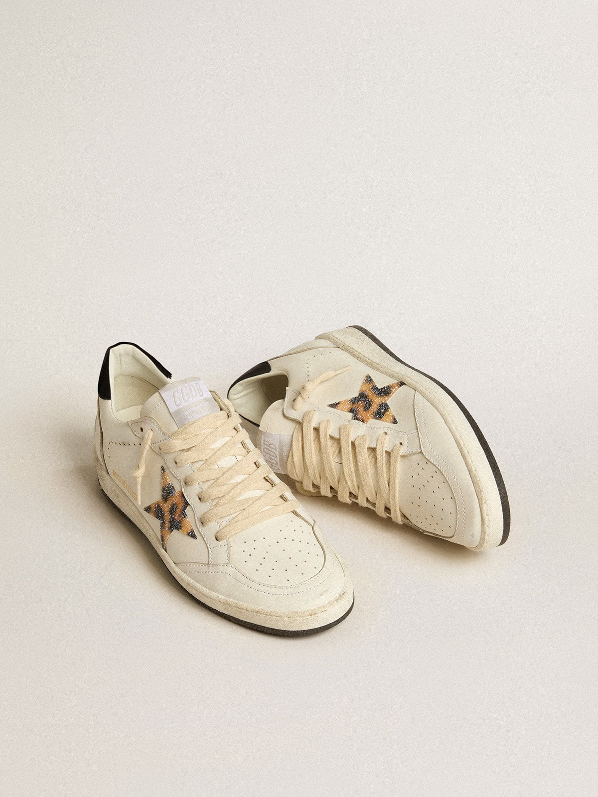 Golden Goose Sneaker Ball Star for women with Swarovski crystals | Golden Goose