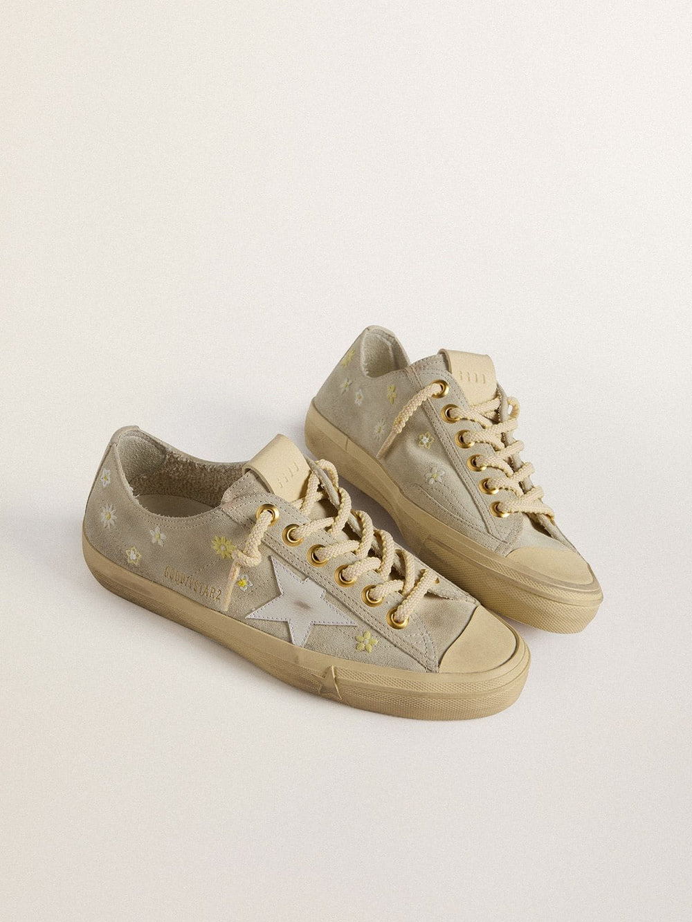 Golden Goose Women’s V-Star in ice-gray suede with white leather star and floral embroidery