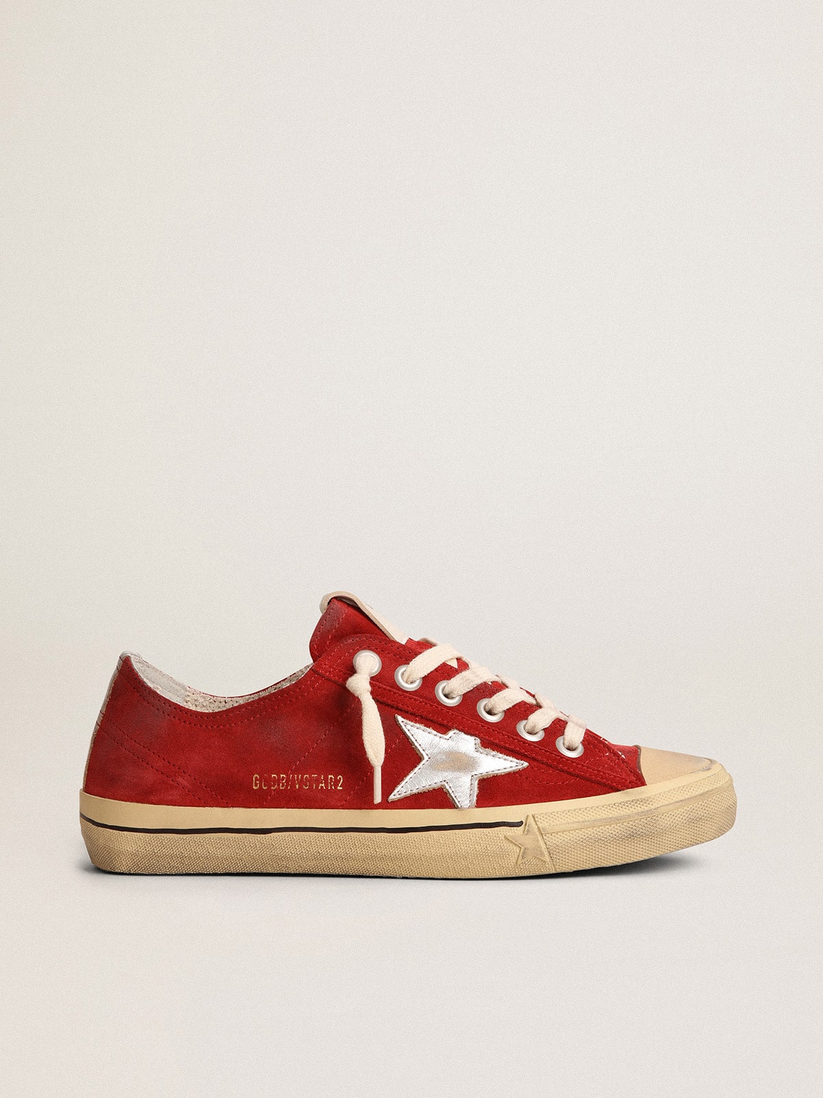 Golden Goose Women's V-Star  in dark red suede with silver star