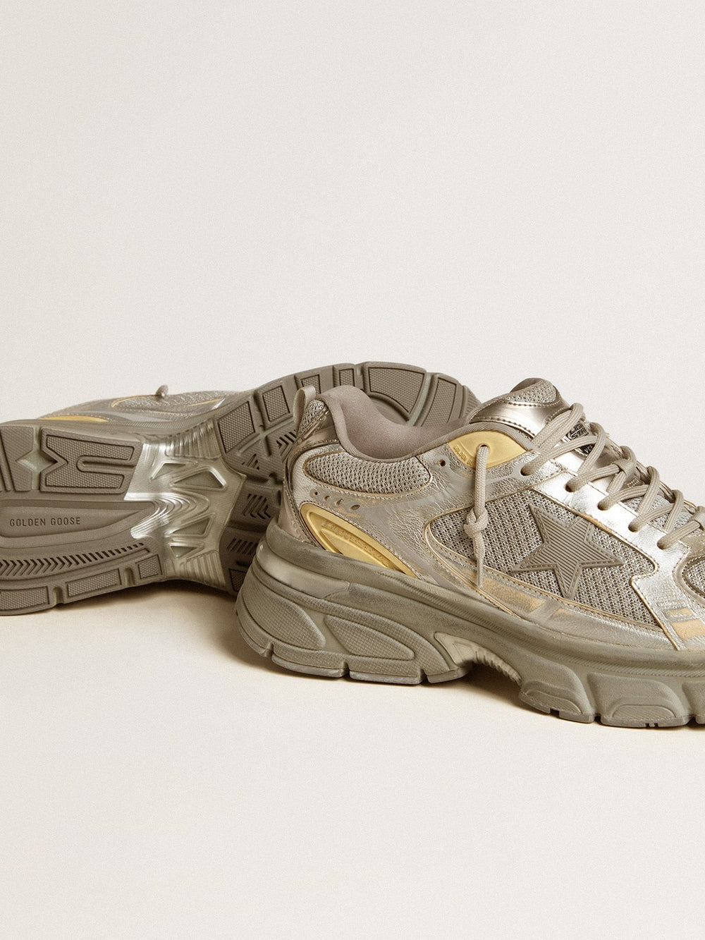 Golden Goose Women’s Lightstar in metallic leather and silver mesh with gray star