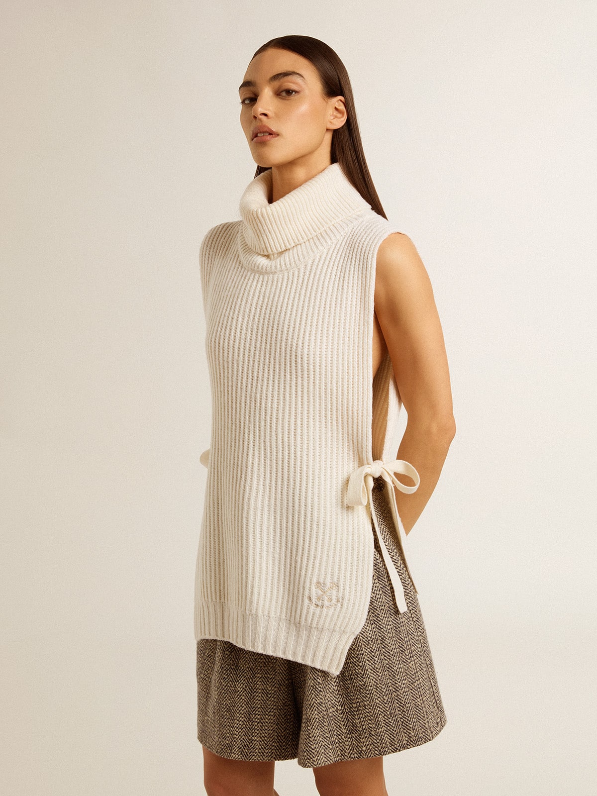 Golden Goose Unisex white high-neck sleeveless sweater in ribbed wool