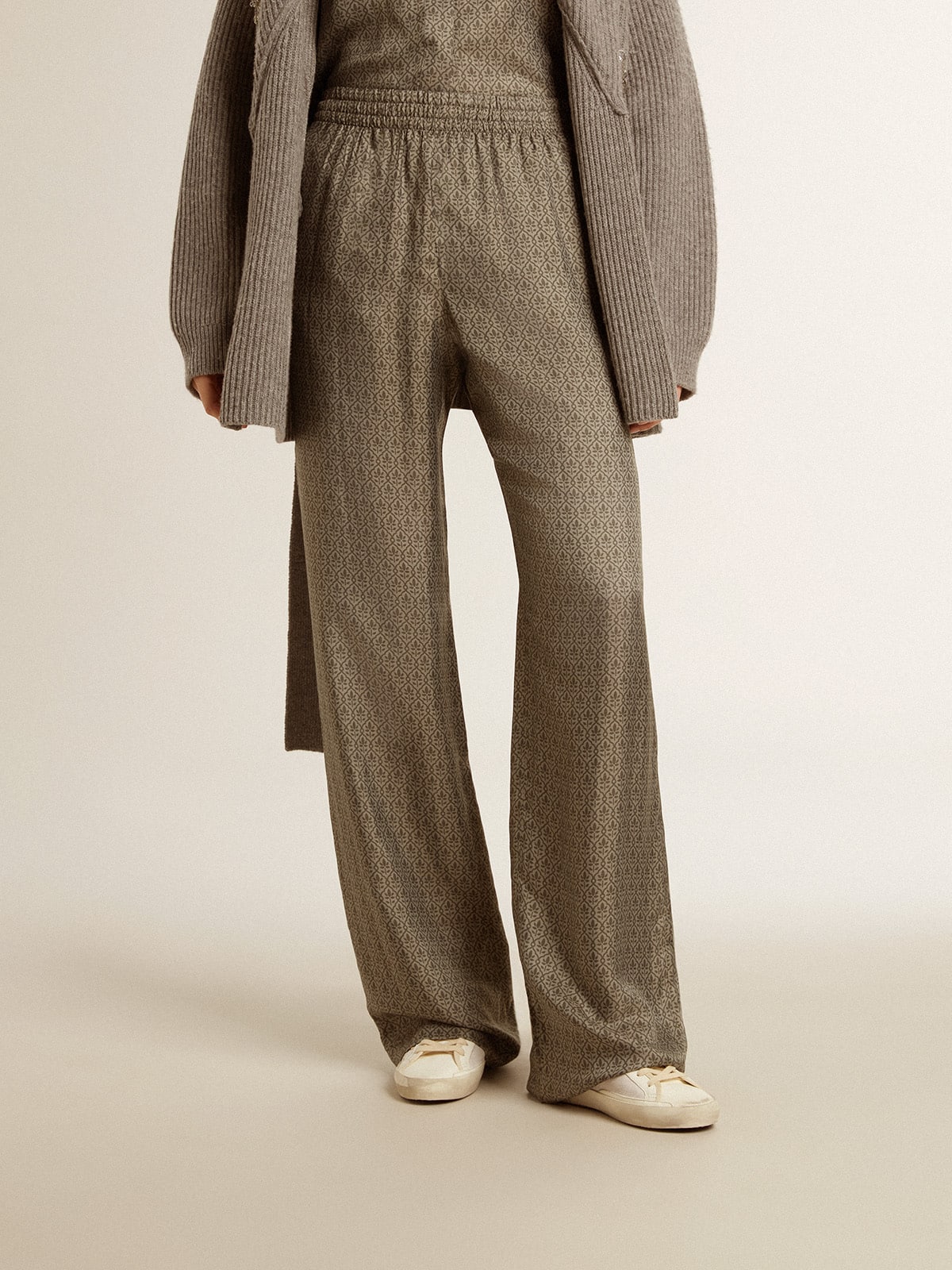 Golden Goose Women's green viscose-blend silk pants with floral pattern
