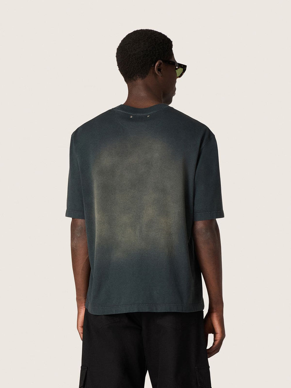 Golden Goose Unisex T-shirt in black cotton jersey with embroidered logo