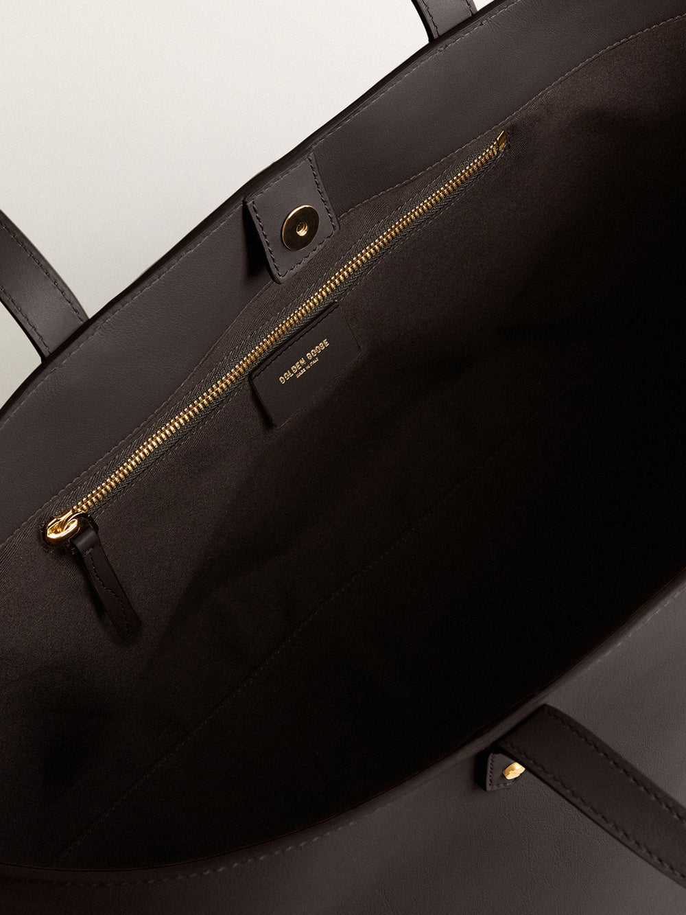 Golden Goose Black Pasadena Bag made of smooth leather with gold logo