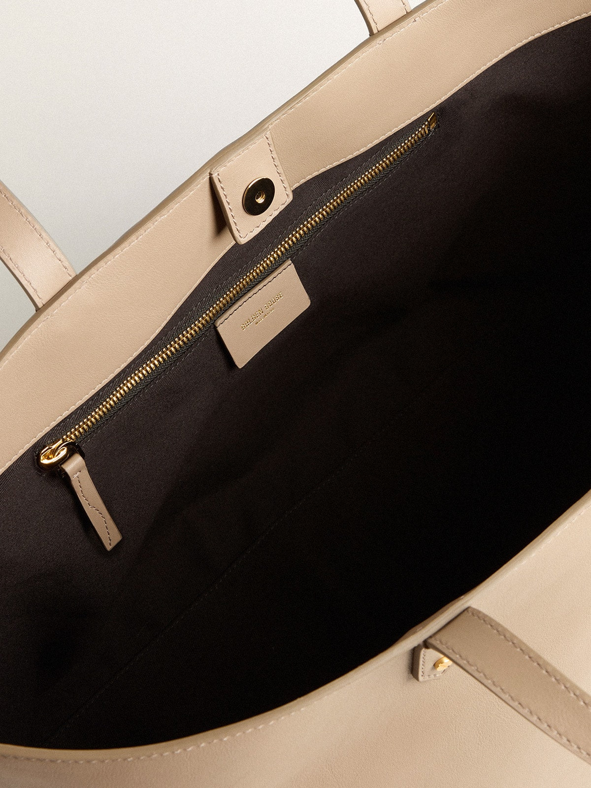 Golden Goose Dove-gray Pasadena Bag in smooth leather with gold logo