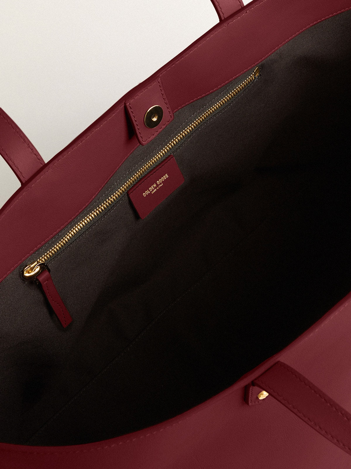 Golden Goose Burgundy Pasadena Bag in smooth leather with gold logo