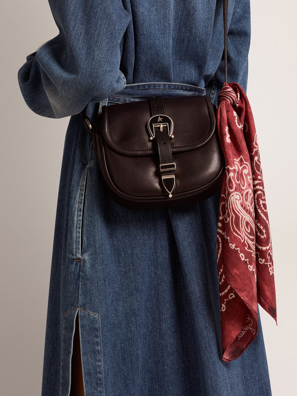 Golden Goose Women’s burgundy scarf | Golden Goose