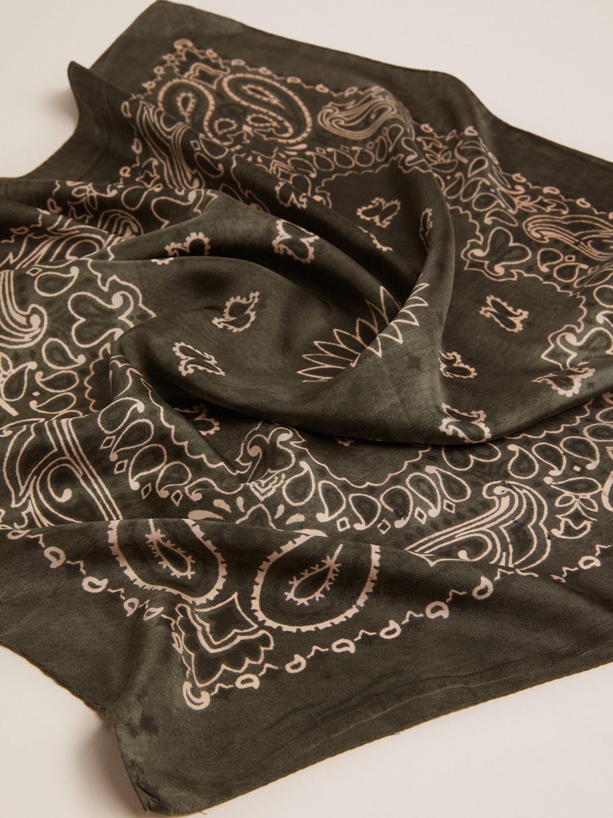 Golden Goose Moss-green scarf with paisley pattern
