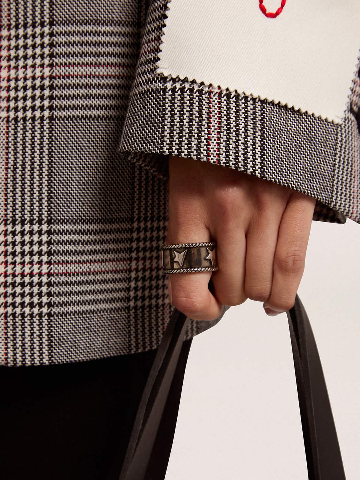 Golden Goose Band ring in antique silver color