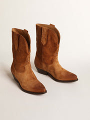 Golden Goose Low Wish Star boots in cognac-colored suede with inlay star