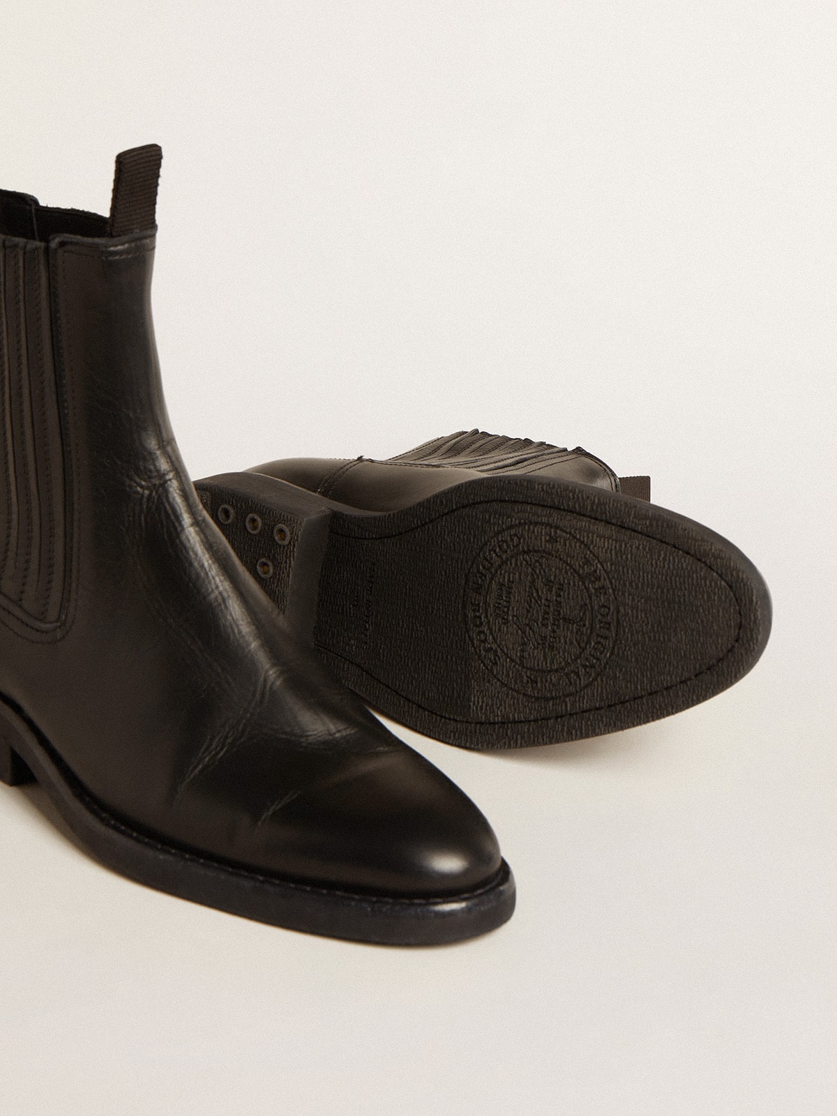 Golden Goose Women’s Chelsea boots in black leather