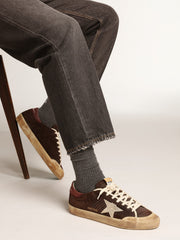 Golden Goose Men's Super-Star Penstar in brown suede with a platinum star
