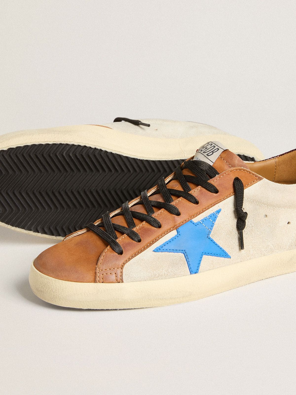 Golden Goose Beige Men's Super-Star LTD with light blue star and crocodile-print heel tab