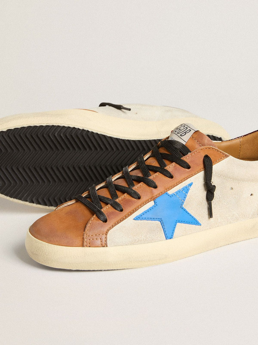 Golden Goose Beige Men's Super-Star LTD with light blue star and crocodile-print heel tab
