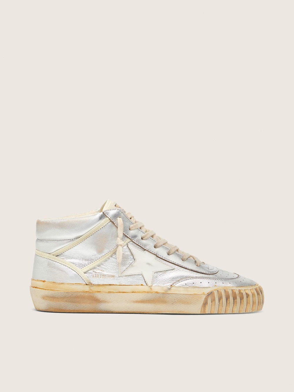 Golden Goose Men’s Mid Star in silver metallic leather with ivory star