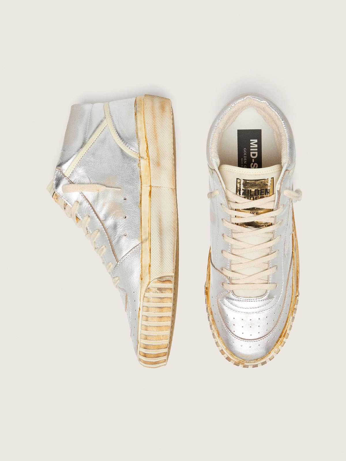 Golden Goose Men’s Mid Star in silver metallic leather with ivory star