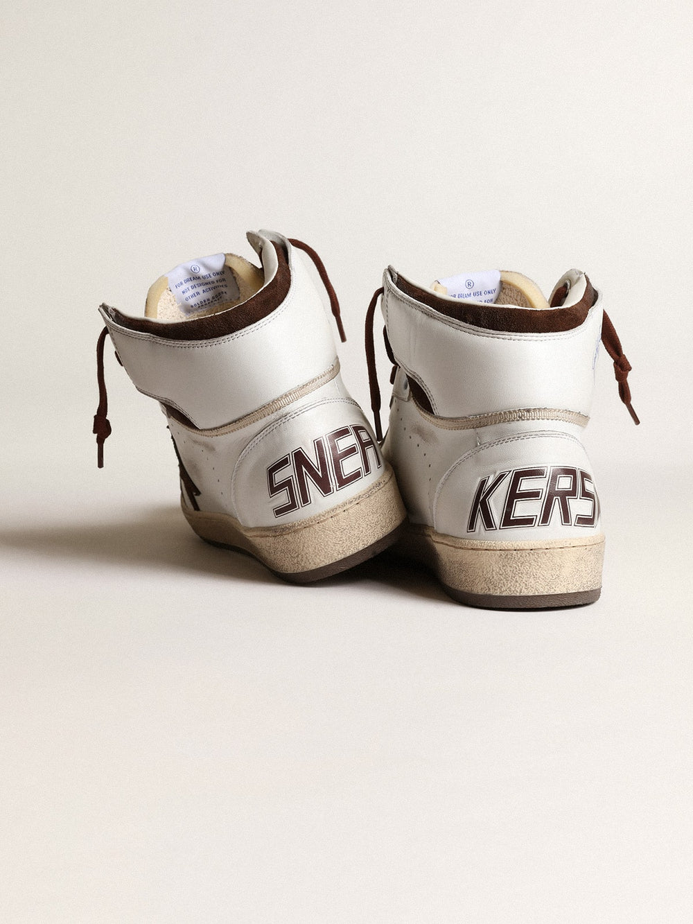 Golden Goose Men’s Sky-Star in white nappa leather with a chocolate suede star