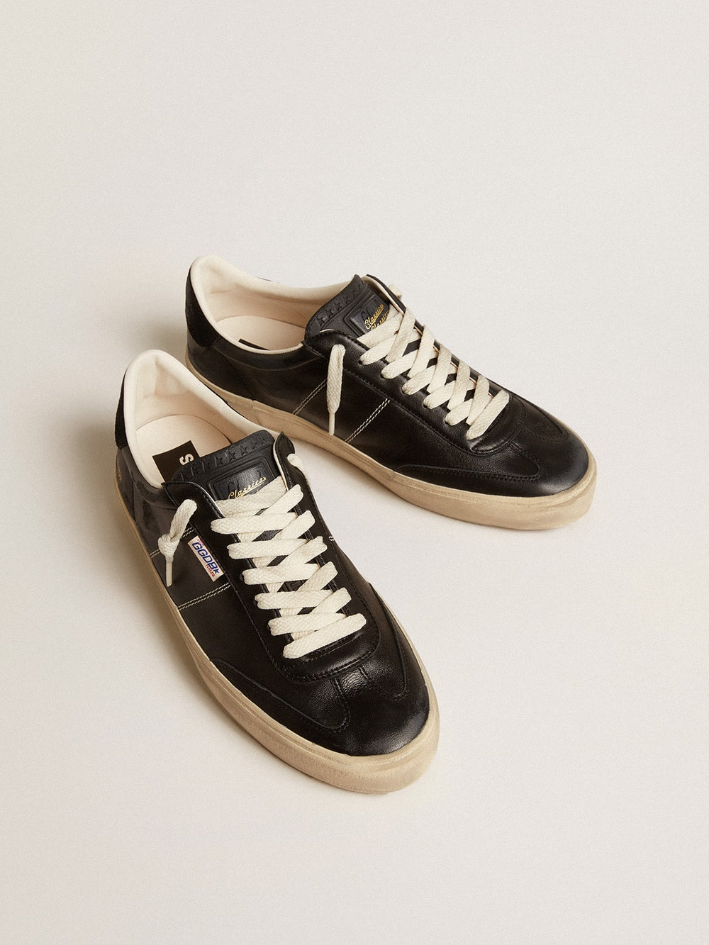 Golden Goose Men’s Soul Star in black bio-based nappa