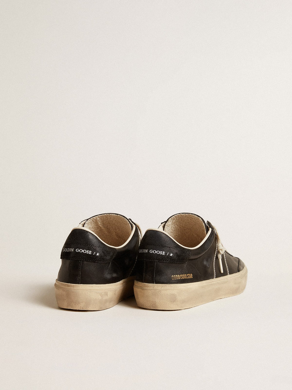 Golden Goose Men’s Soul Star in black bio-based nappa