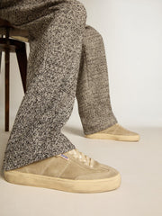 Golden Goose Men's Soul Star in dove-gray suede with white leather heel tab and tongue