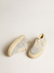 Golden Goose Men’s Space-Star shoes in ice-gray suede with shearling lining