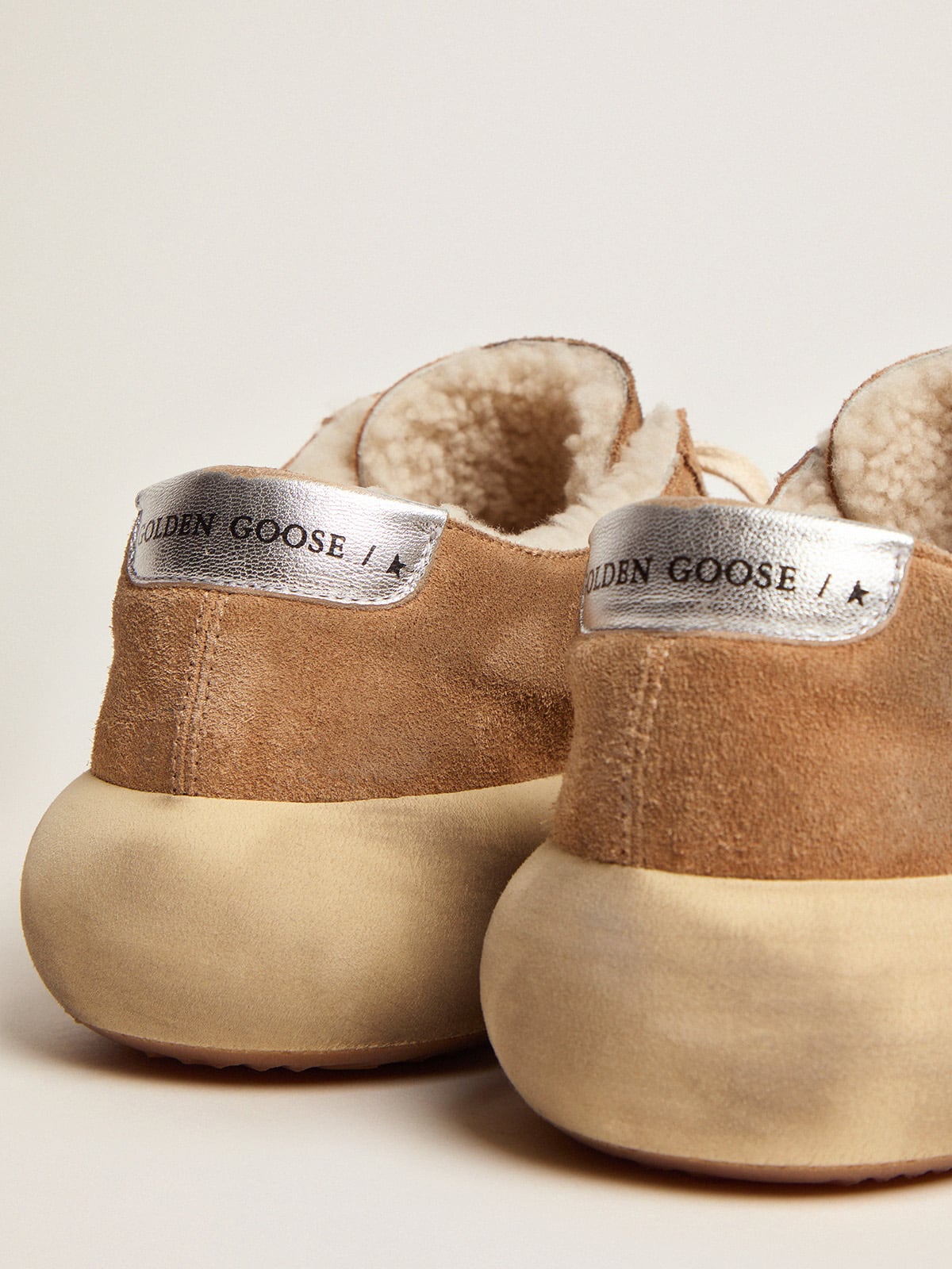 Golden Goose Men's Space-Star in tobacco-colored suede and shearling lining