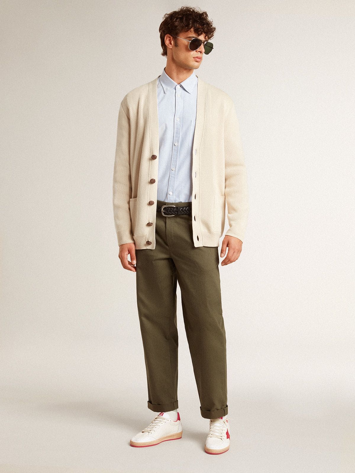 Golden Goose Men’s Ball Star Wishes in white leather with a red star and heel tab