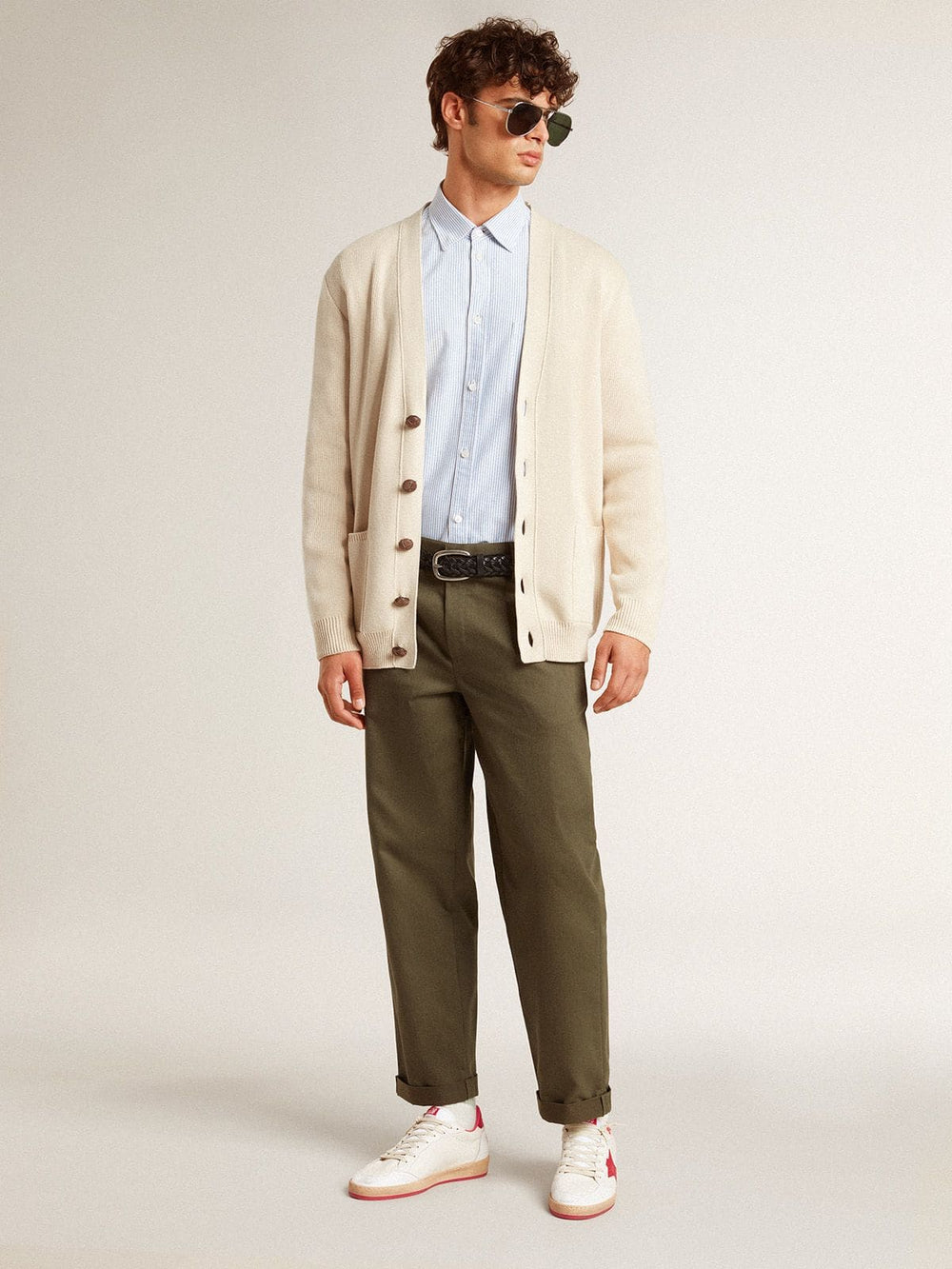 Golden Goose Men’s Ball Star Wishes in white leather with a red star and heel tab