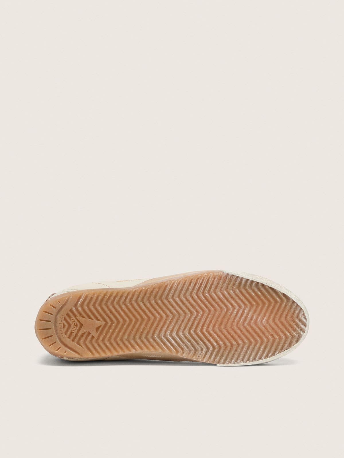 Golden Goose Men's True-Star in white nappa leather with gold foiled leather star and beige suede heel tab