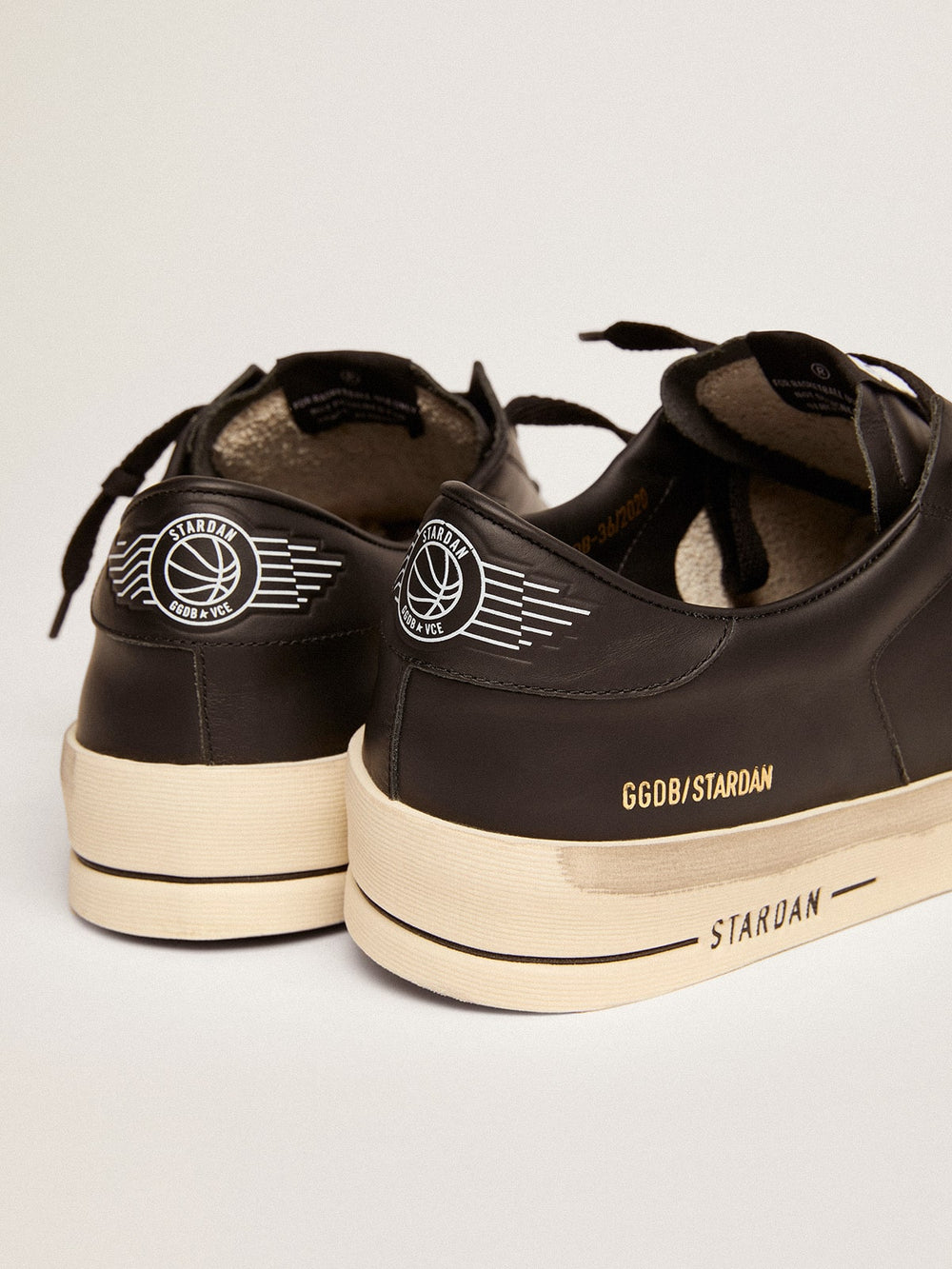 Golden Goose Men's Stardan in total black leather
