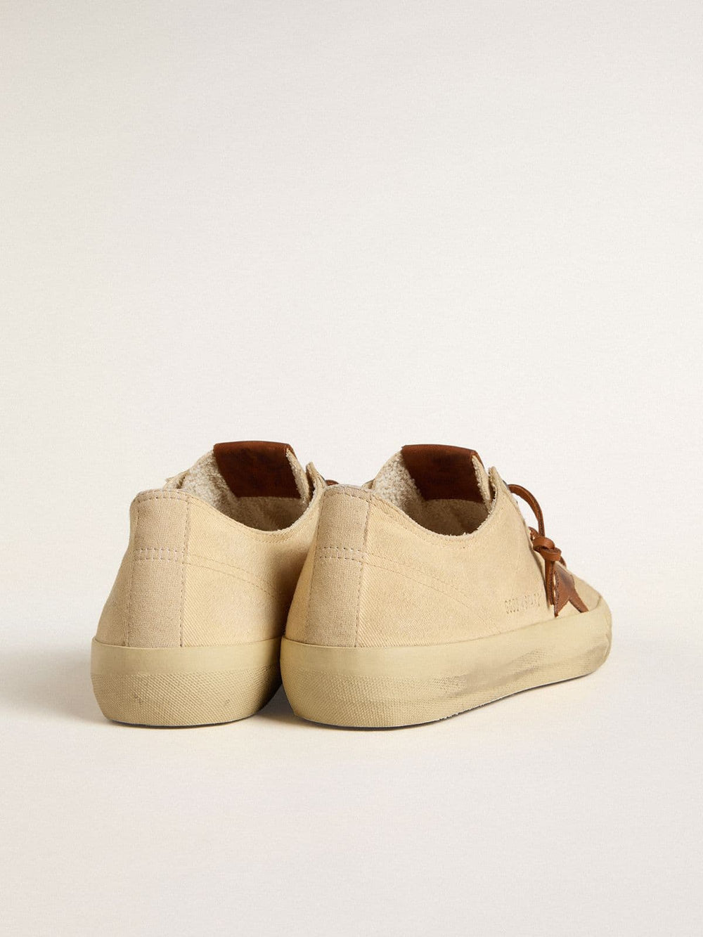 Golden Goose Men's V-Star in cream canvas with tobacco leather star