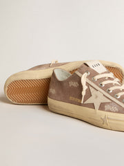 Golden Goose Men's V-Star in dove-gray suede with light gray leather star