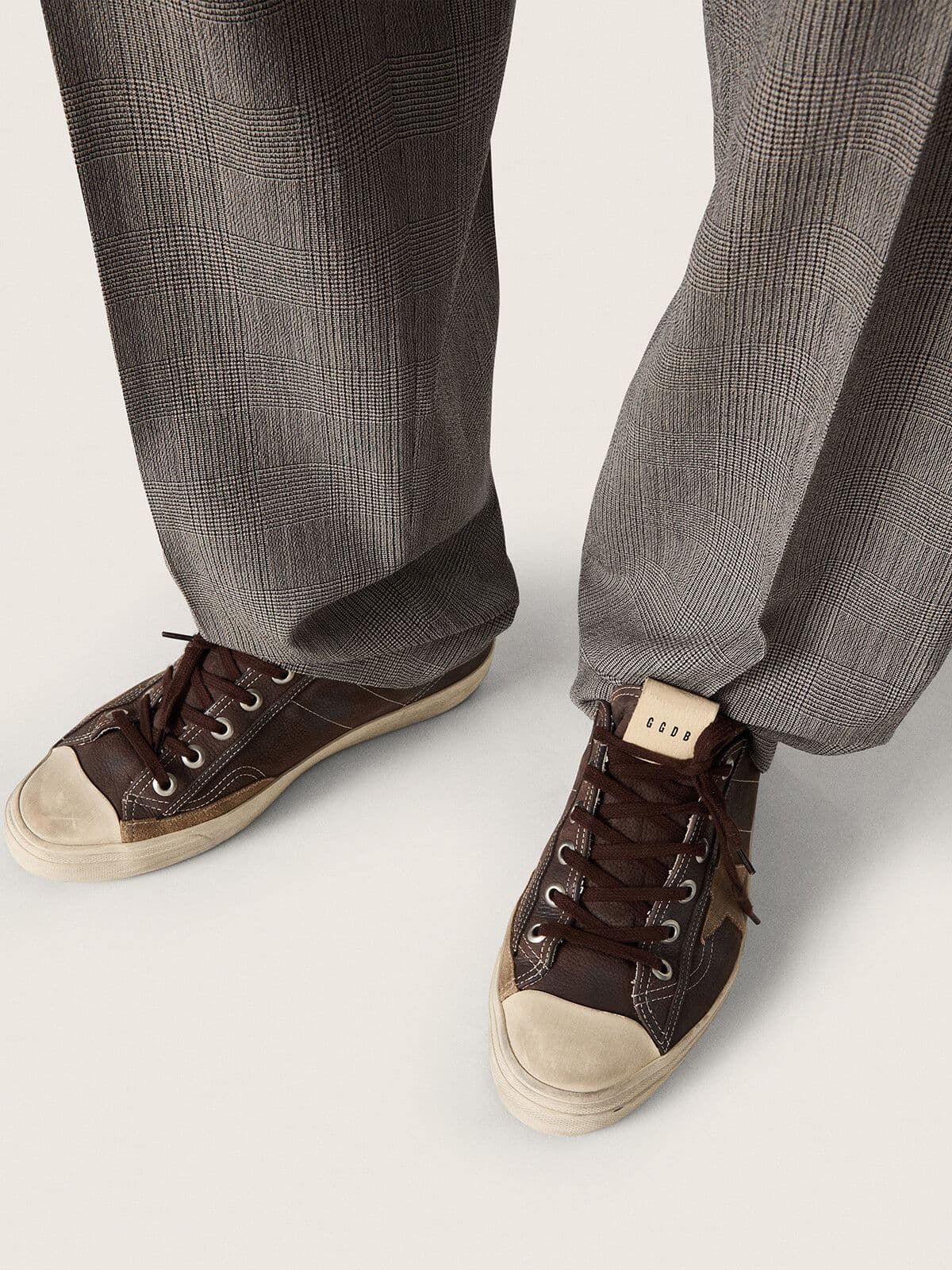 Golden Goose Men's V-Star in brown nubuck with tobacco-colored suede star