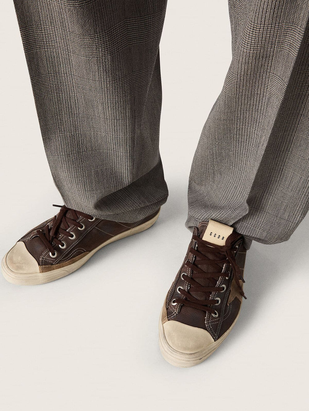 Golden Goose Men's V-Star in brown nubuck with tobacco-colored suede star