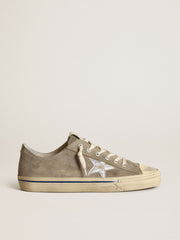 Golden Goose Men's V-Star in dove-gray suede with silver metallic leather star